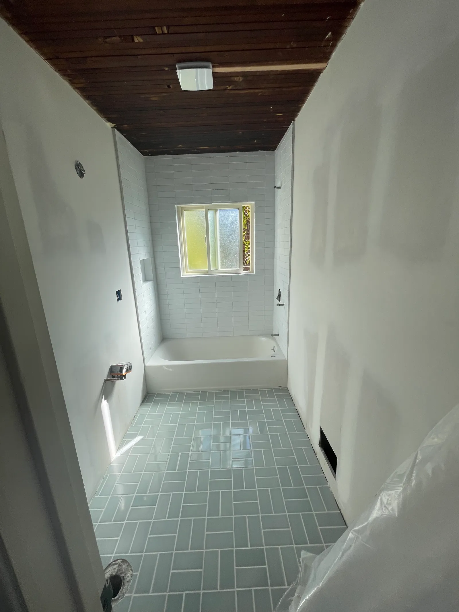 Tile flooring